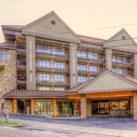 Отель Clarion Pointe Downtown Гатлинбург Экстерьер фото