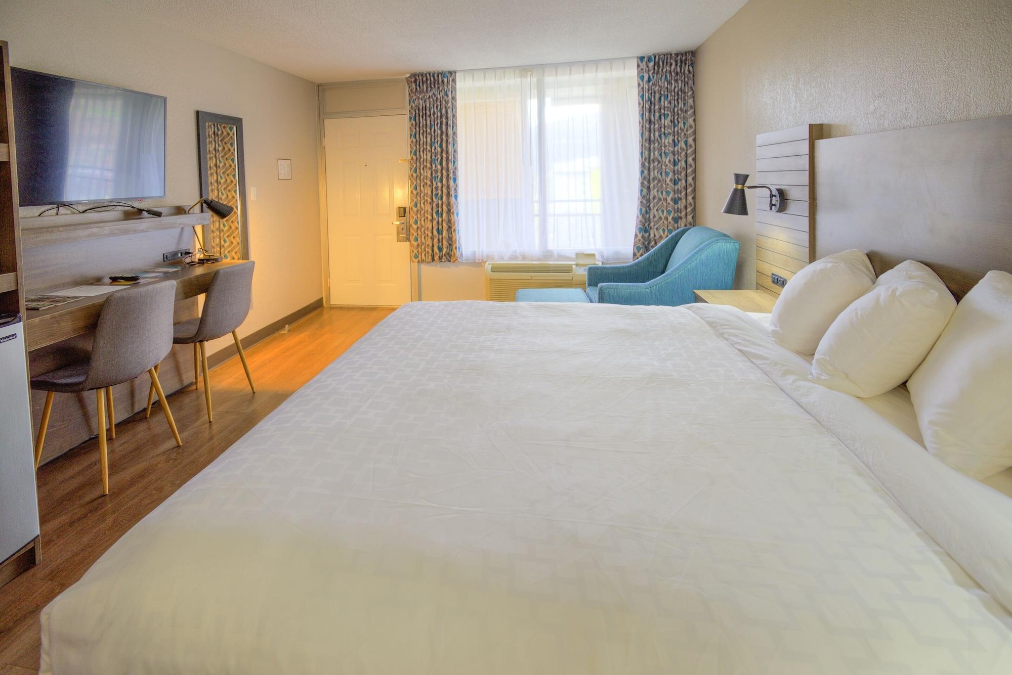 Отель Clarion Pointe Downtown Гатлинбург Экстерьер фото