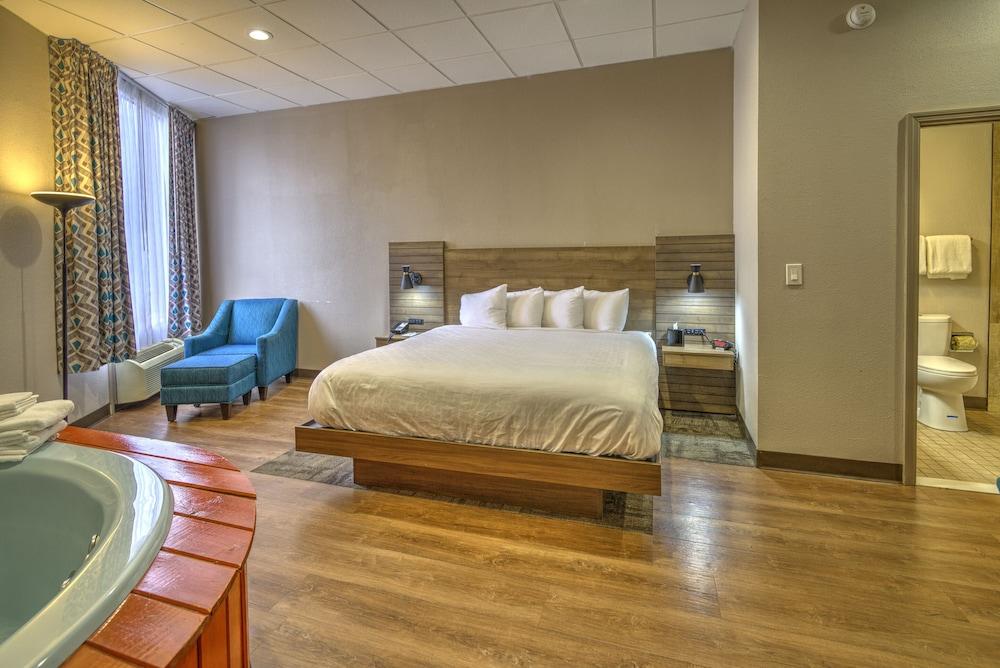 Отель Clarion Pointe Downtown Гатлинбург Экстерьер фото